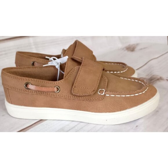 The Children’s Place Tan Canvas Sneakers Size 2 Casual Slip On Shoes New - Picture 1 of 8